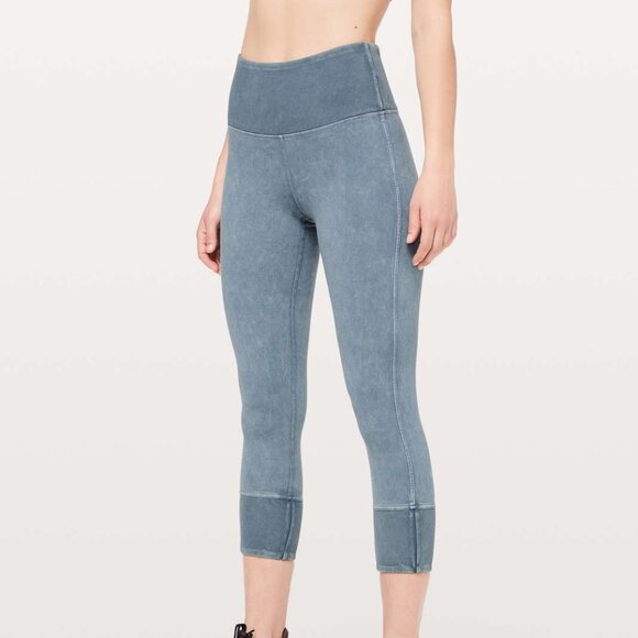 NEW Lululemon Wunder Under Crop 23" *Ribbed Washed Moon Blue size 8 - Picture 5 of 6